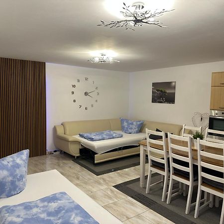 Souterrain Fewo, Europapark, Netflix, 2Xtv Apartamento Mietersheim Exterior foto